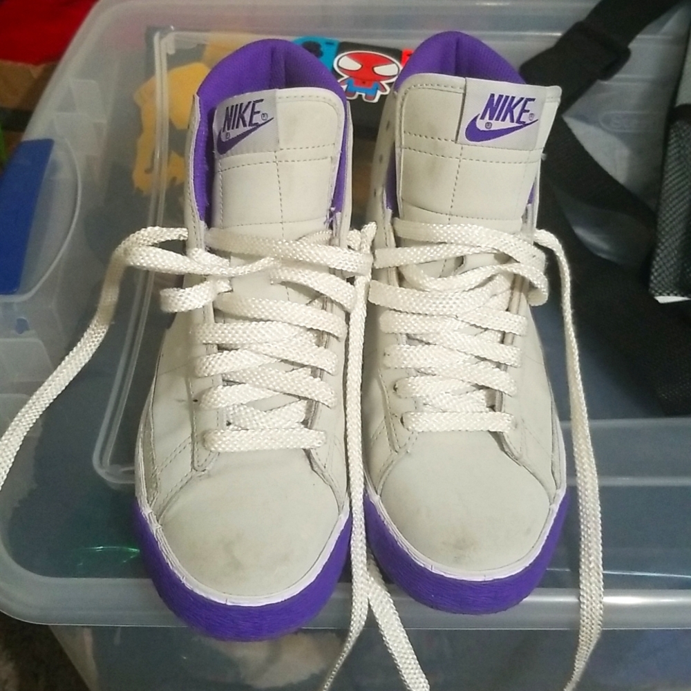Nike shoes